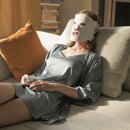 RainRee™ - LED Face Mask